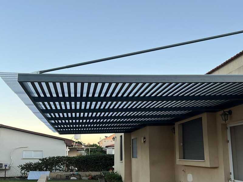 פרגולה תלויה